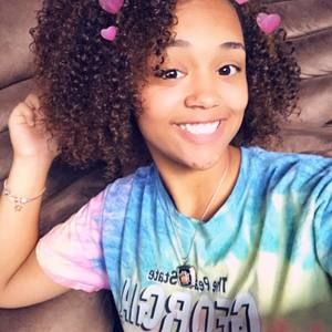 Meet your Posher, Aliciana